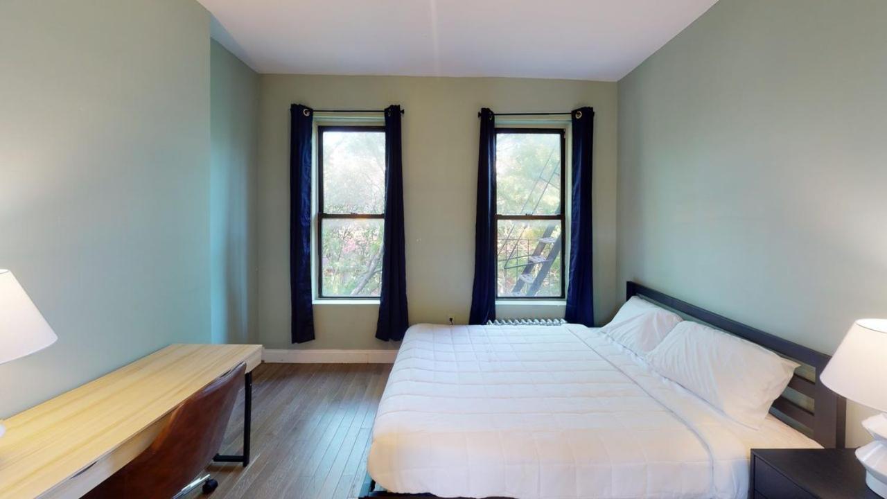 566: East Village Apartamento *
